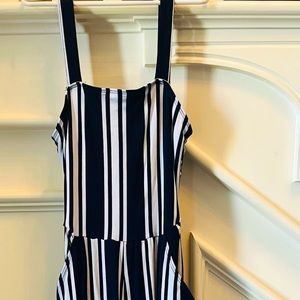 Tucker & Take navy and white capri romper